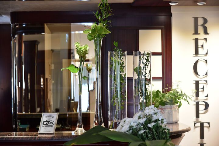 Hotel Interior 6 of 115