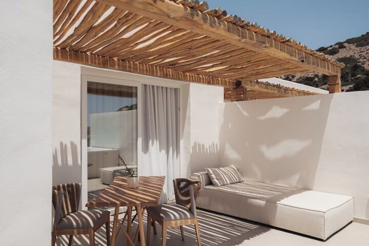Terrace/Patio 92 of 135