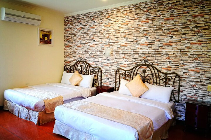 Room 16 of 89