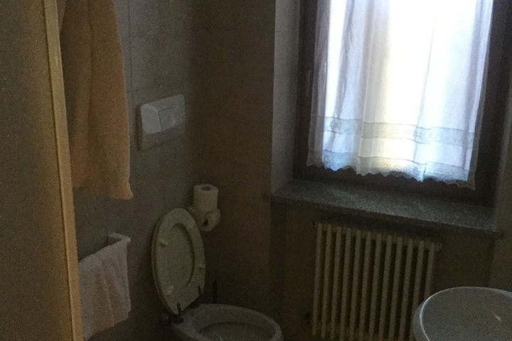 Room 29 of 49