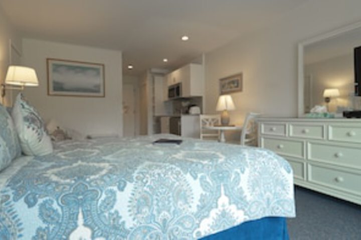 Room 169 of 549
