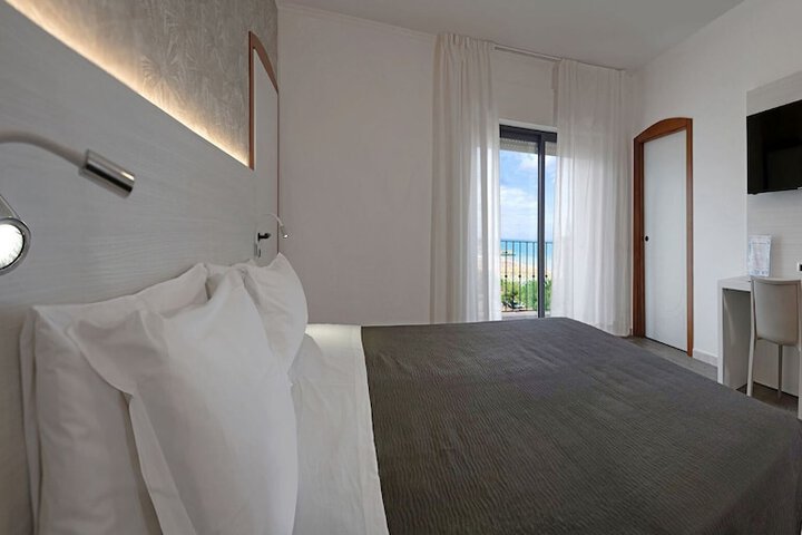 Room 9 of 56