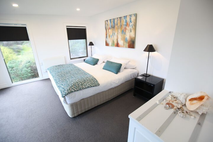 Room 5 of 48