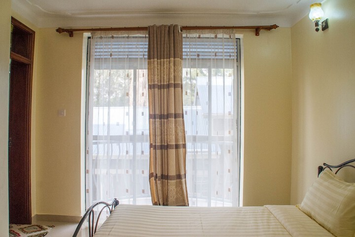 Room 18 of 30