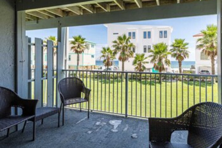 Terrace/Patio 2 of 20
