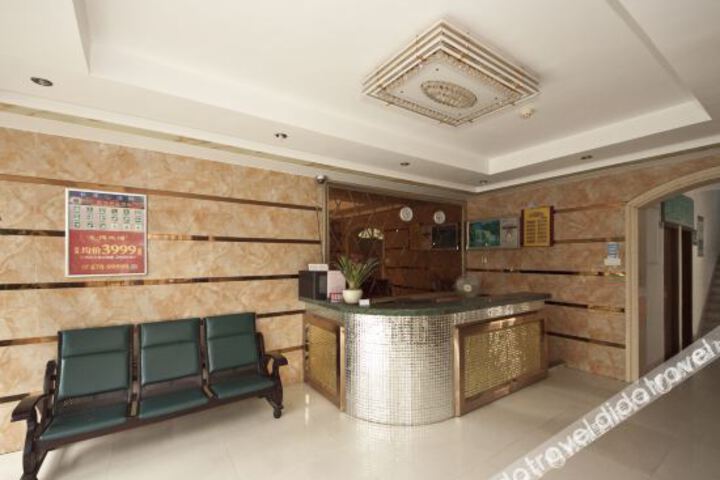 Hotel Interior 4 of 16