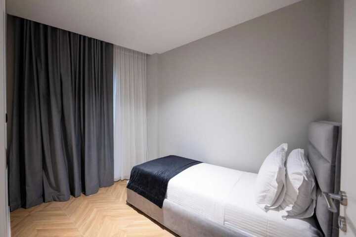 Room 76 of 265