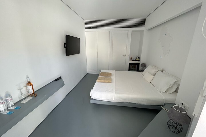 Room 75 of 283