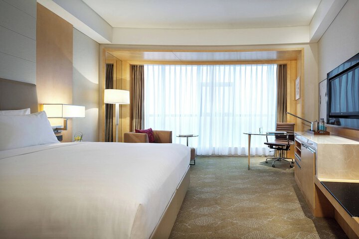 Room 7 of 25