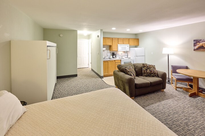 Room 65 of 198