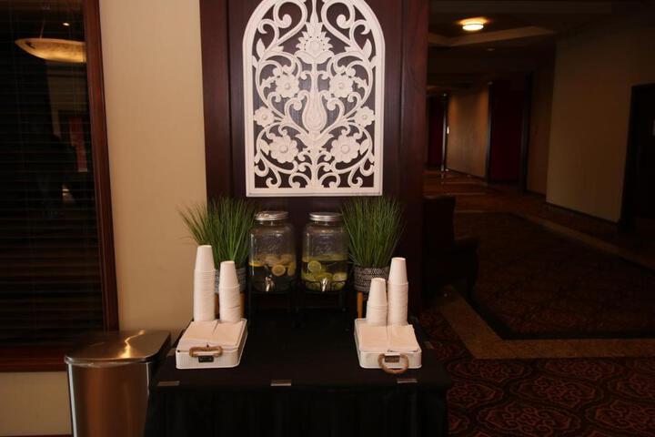 Riviera Hotel Calgary Airport