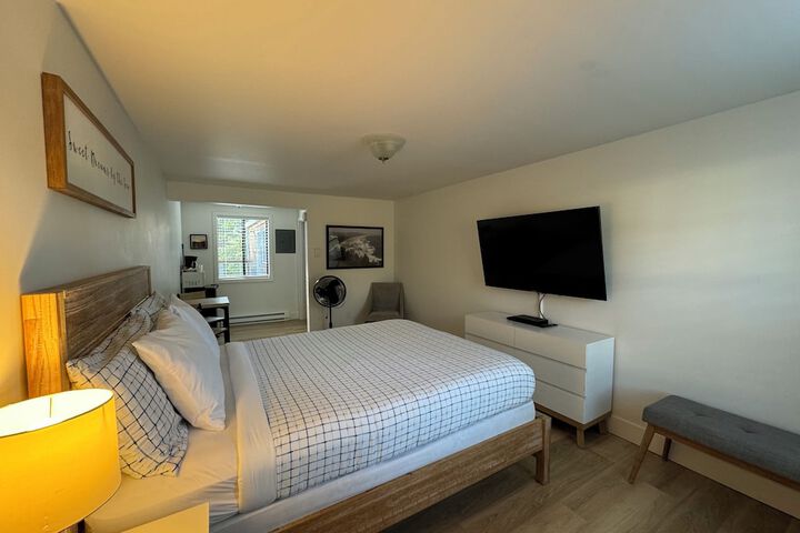 Room 35 of 155