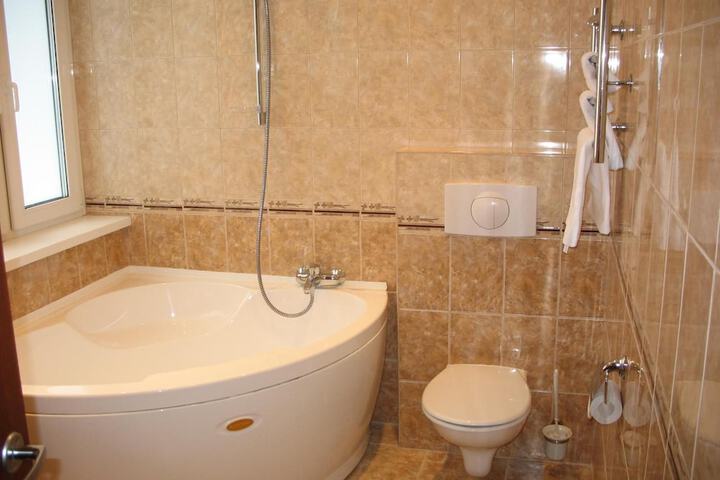 Room 20 of 47