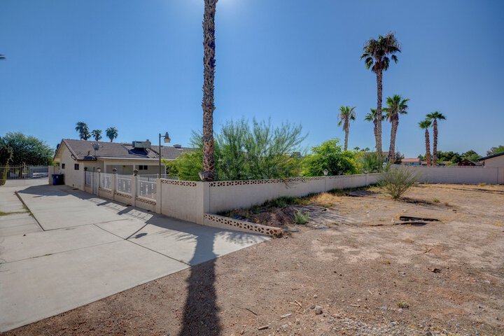 Property Grounds 36 of 39