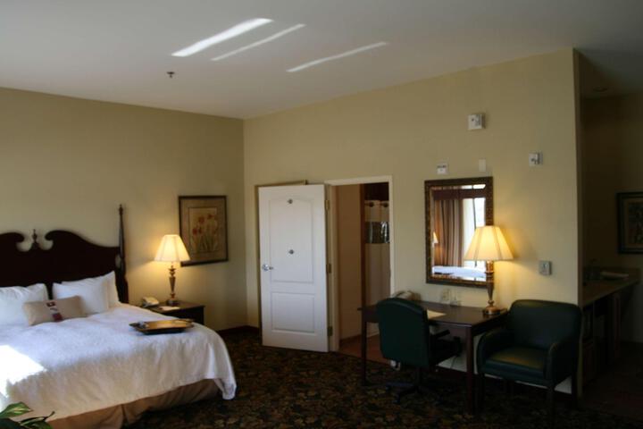 Room 23 of 34