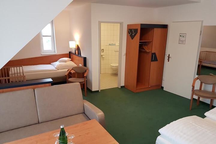 Room 7 of 21