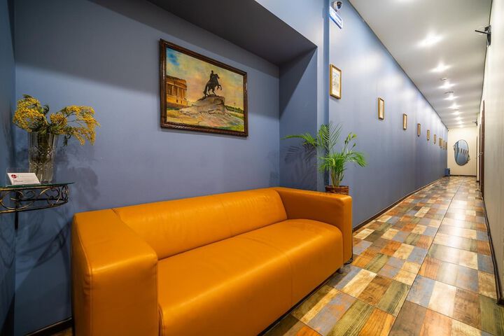 HOTEL RUBINSHTEINA 30