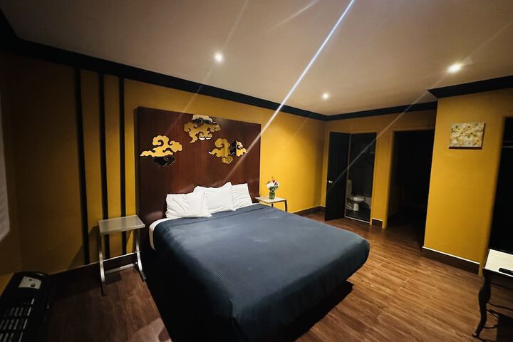 Standard | King Bed (31 of 40)