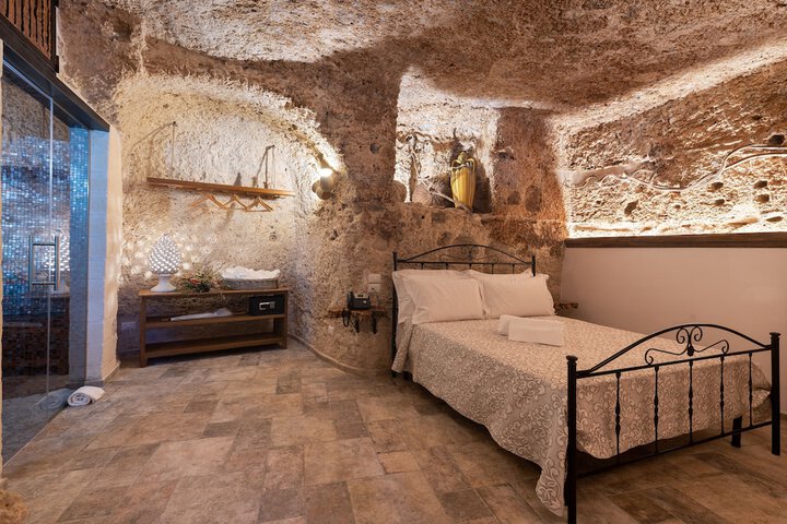 Room 20 of 90