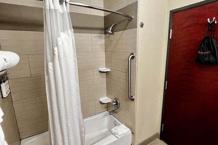 Room 34 of 57