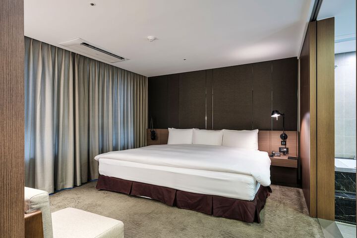Room 19 of 63