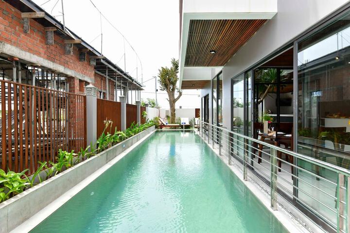 Pool 20 of 63