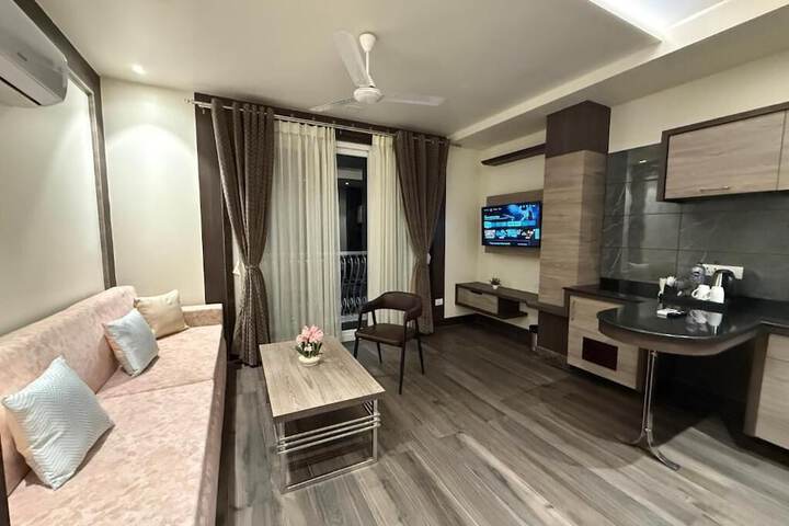 Room 9 of 39