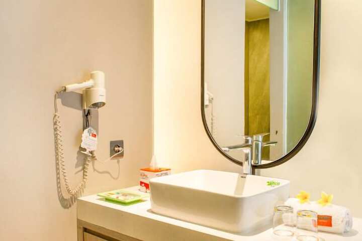 Bathroom Interior Photo