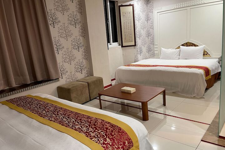 Room 21 of 39