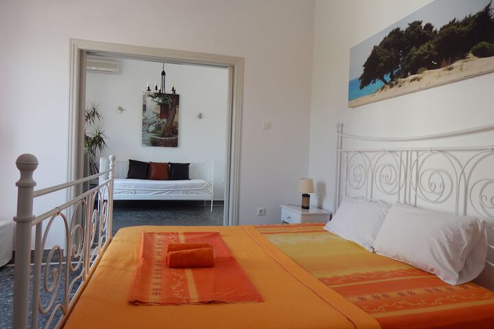 Room 9 of 36