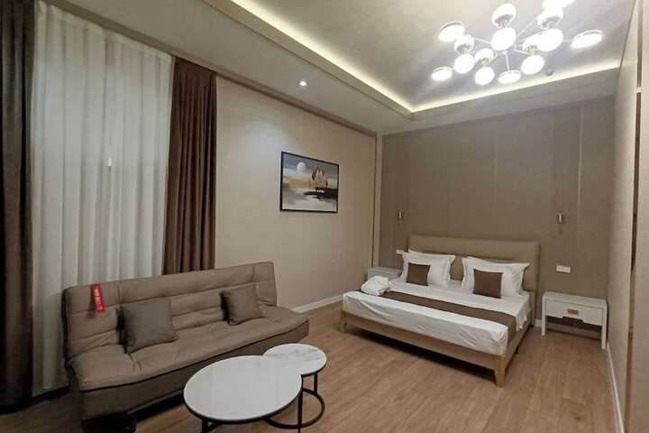 Room 19 of 52