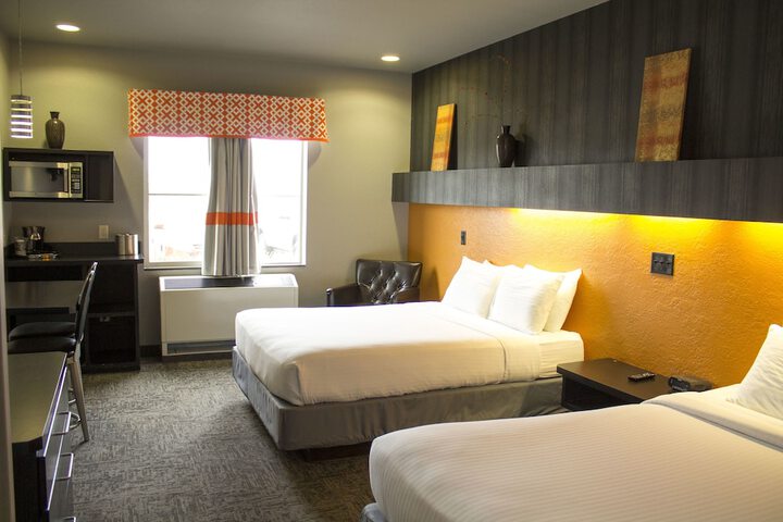 2 Queen Beds (4 of 23)