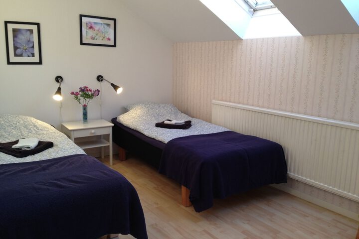 Room 9 of 94