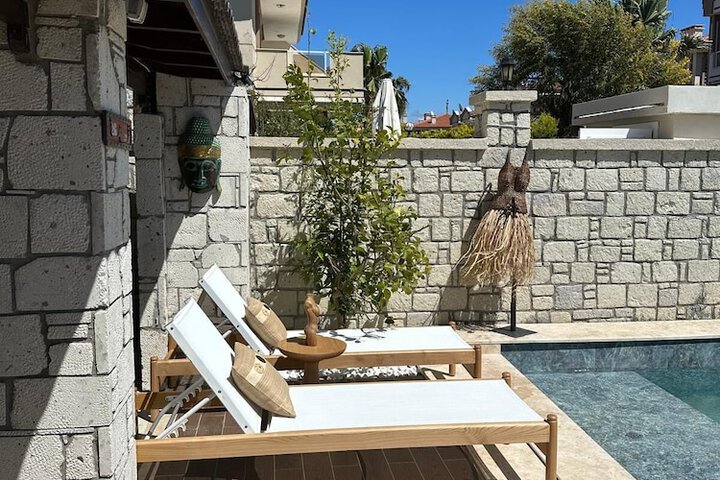 Pool 15 of 42