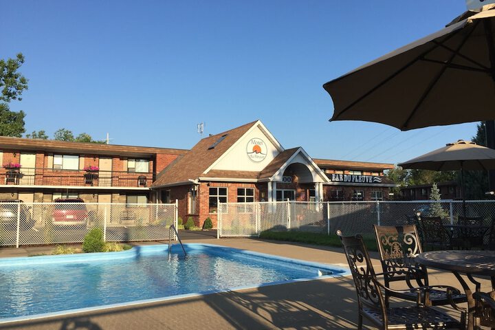 Pool 17 of 28