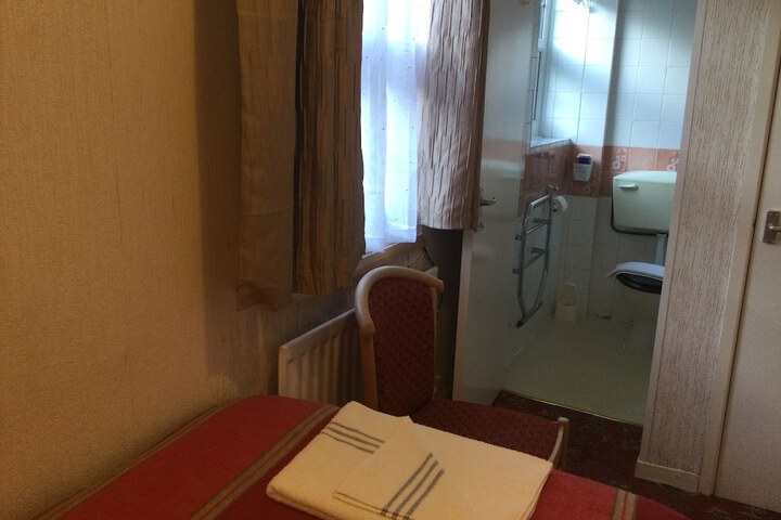 Room 61 of 170