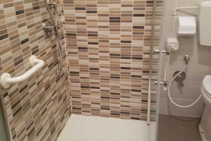 Room 12 of 14