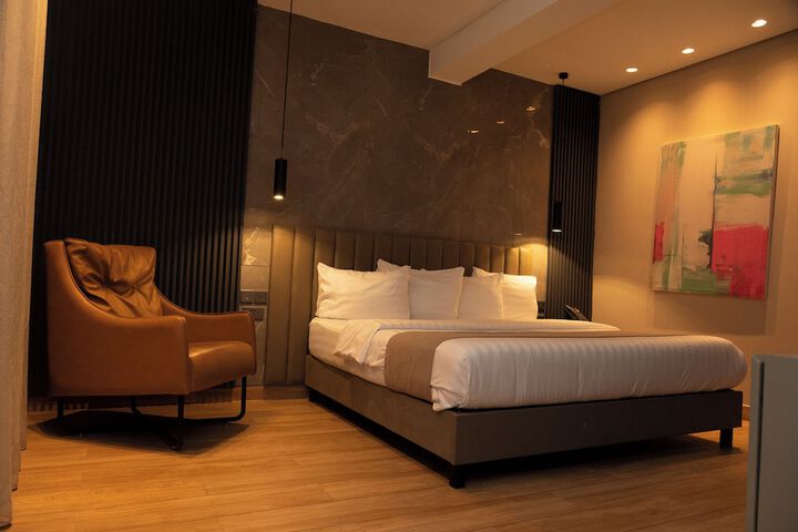 Room 17 of 54