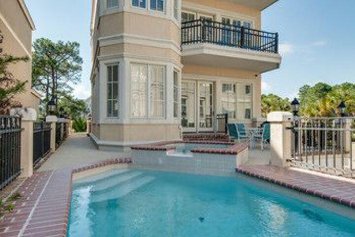 Photo of 16 Horvaths Peninsula Ocean View 5 Br Home by RedAwning