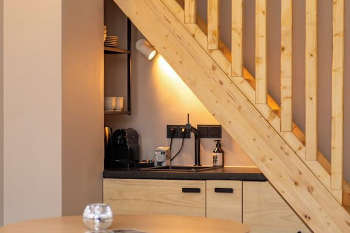 General 83 of 147