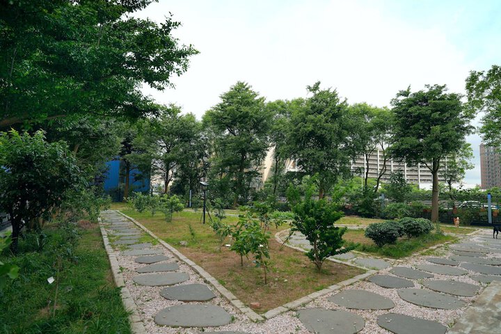 Hotel Exterior 143 of 155