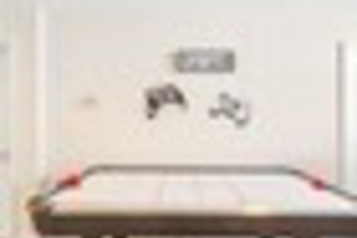 Room 173 of 216