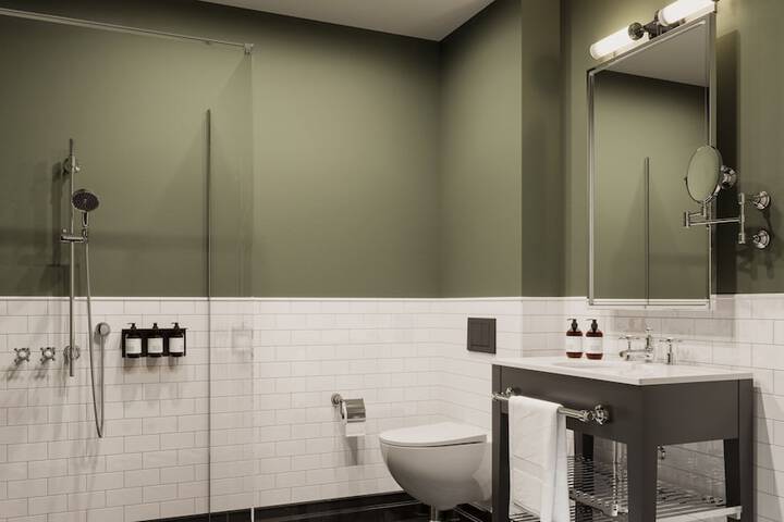 Clean Restrooms