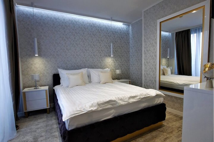 Room 7 of 101
