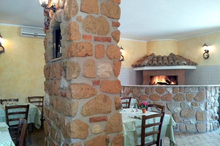 Dining 72 of 132