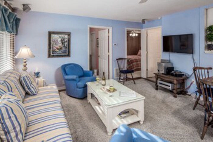 Room 11 of 24