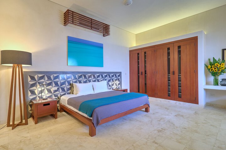 Room 5 of 26