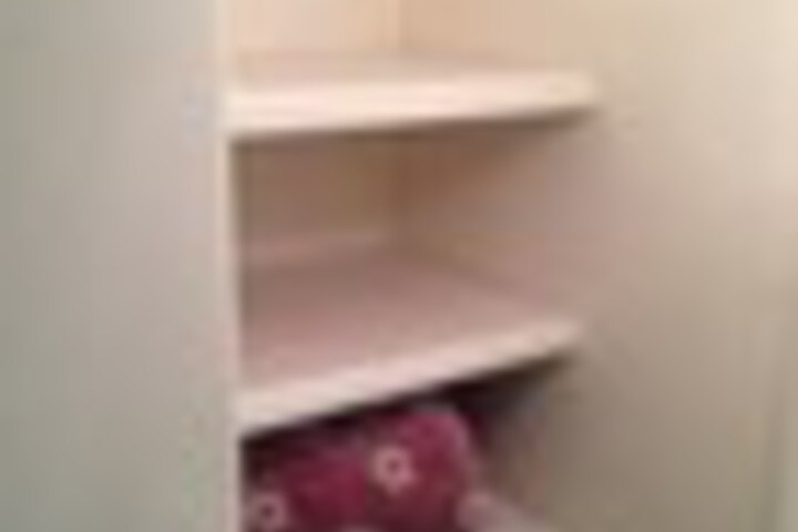 Room 32 of 117