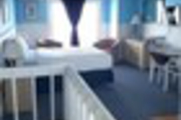 Room 176 of 384