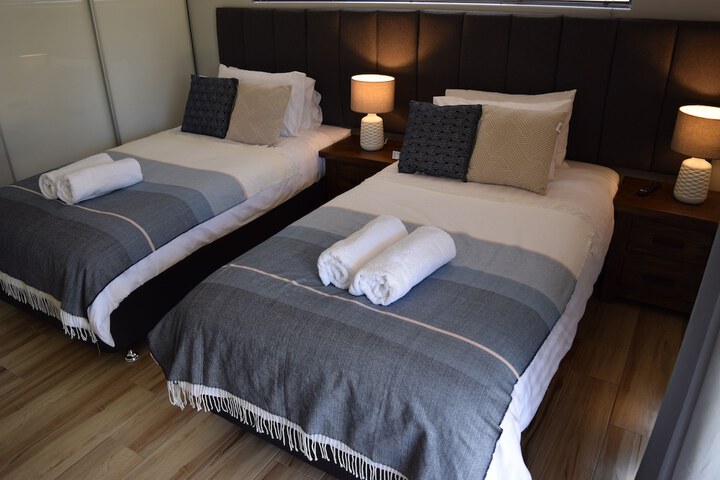 Room 8 of 40